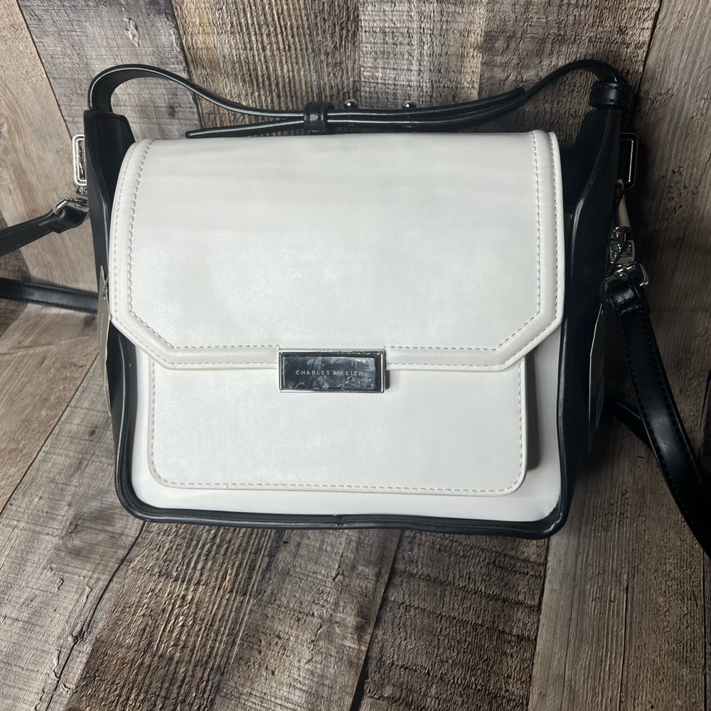 Charles & Keith black white vegan leather Crossbody bag - Picture 5 of 16